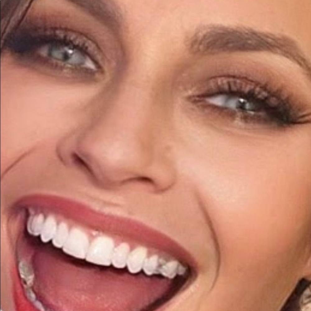 Meet your Posher, Nicola